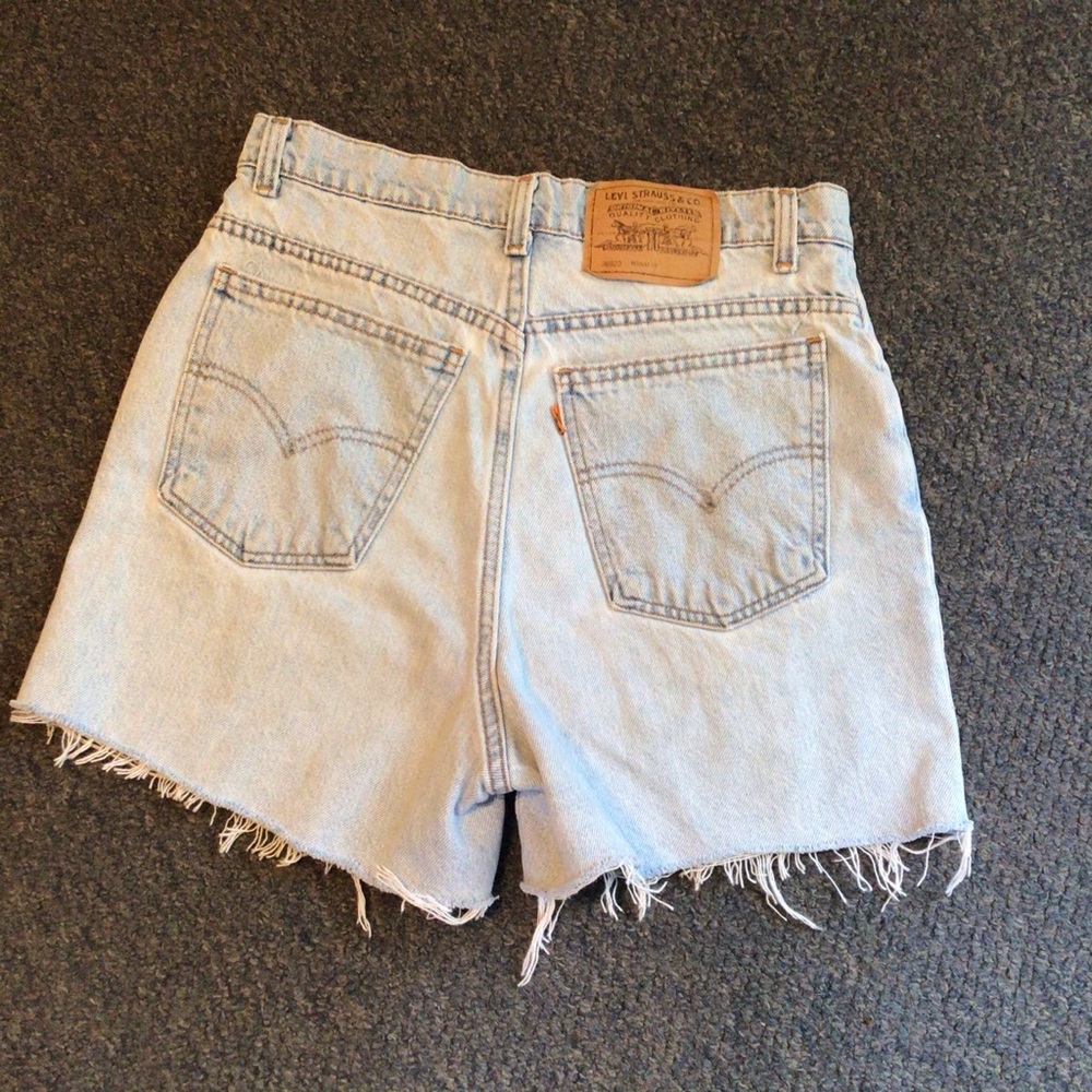 Vintage Faded Frayed High Rise Levi’s Jean Shorts